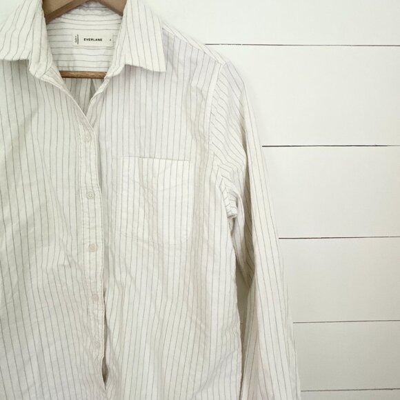 Everlane 100% organic cotton white with blue pinstripe button down shirt size 4 - Picture 3 of 5